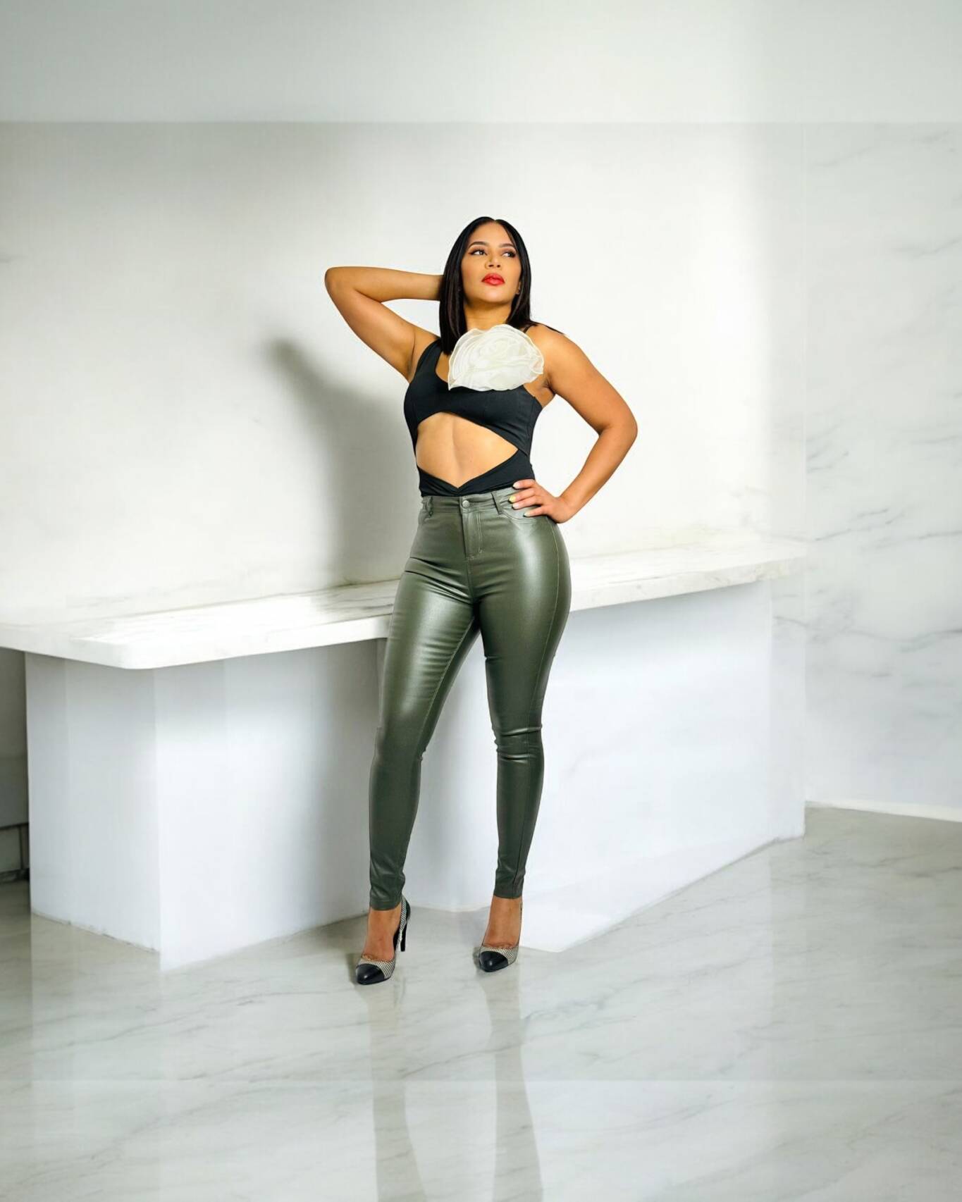 Sculpted Shine Pants - Image 3